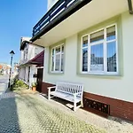 Alexandrine Apartment